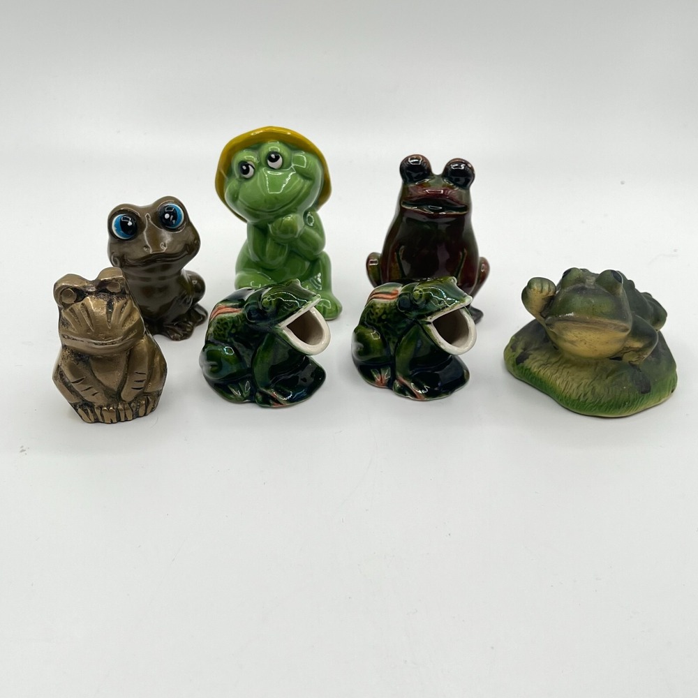 Vintage Frogs Figurines Brass Resin and Porcelain Frogs Japan‎ Lot of 7
